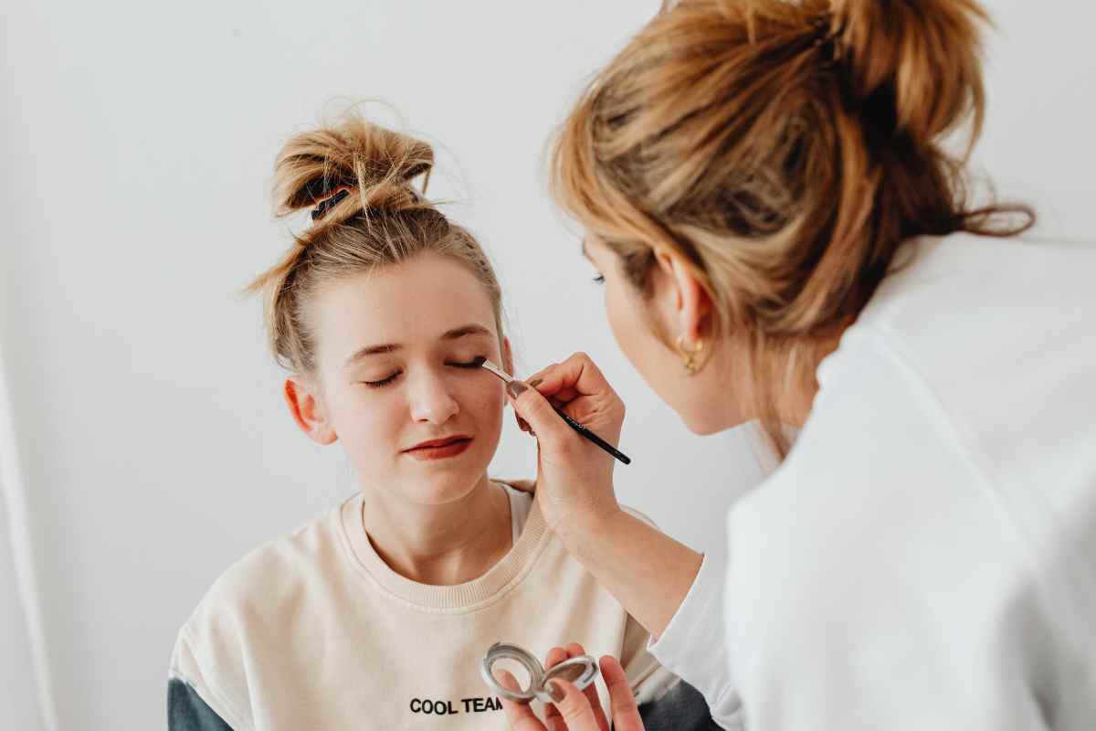 The Rise of Minimal Makeup in the UK