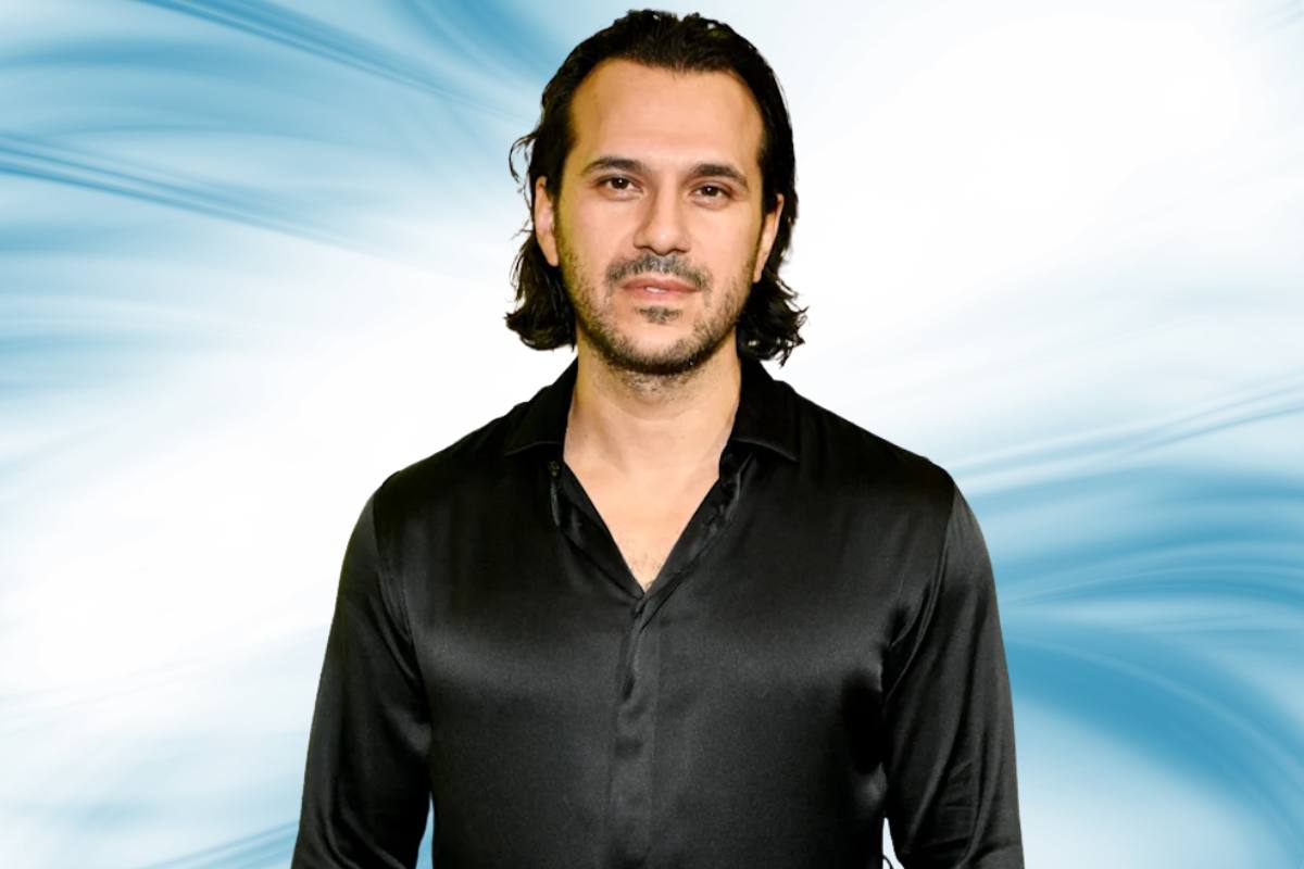 Who Is Jonathan Davino